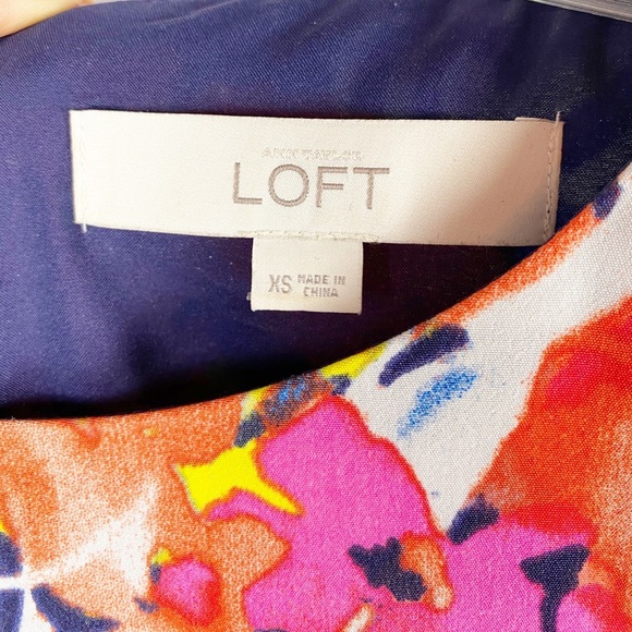 LOFT Floral Shift Mini Dress - Picture 3 of 4